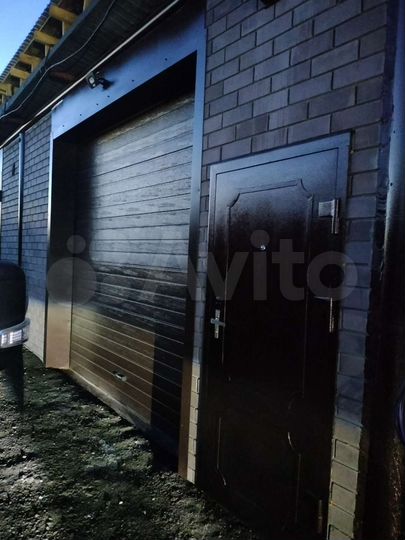 Гараж, > 30 м²