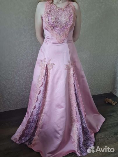Платье на выпускной в пол