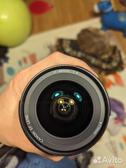 Объектив Canon EF 17-40mm f/4L USM