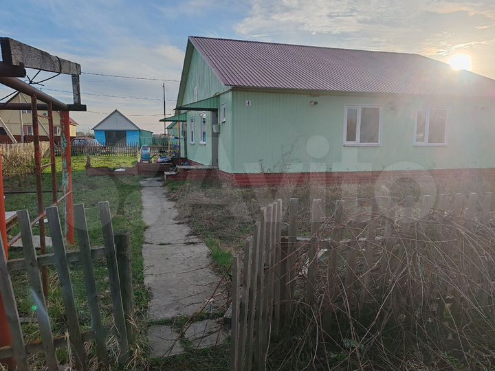 Дом 35 м² на участке 4 сот.