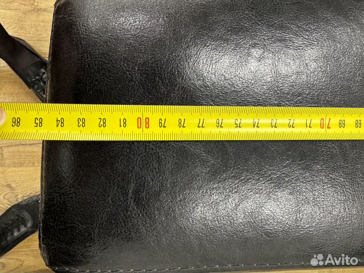 Кожаный диван бу