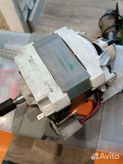 Двигататель стиральной машины