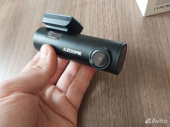 Видеорегистратор. Azdome M300