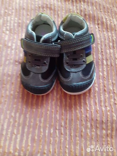 Детская обувь для мальчика новая