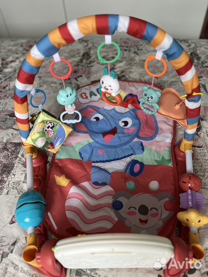 Развивающий коврик с пианино