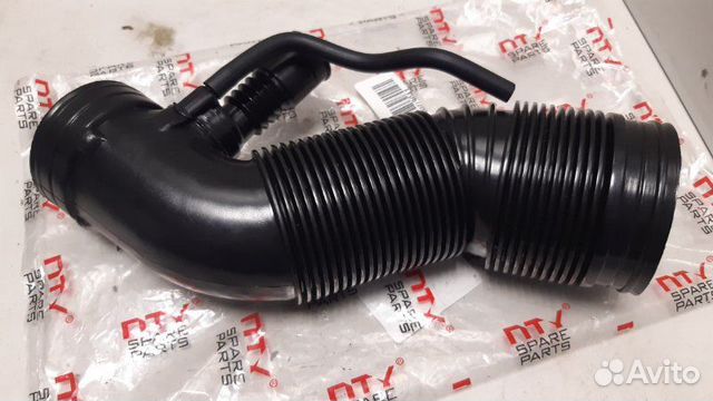 Патрубок вентиляции картера Volkswagen Golf 4