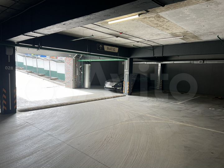 Машиноместо, 20 м²