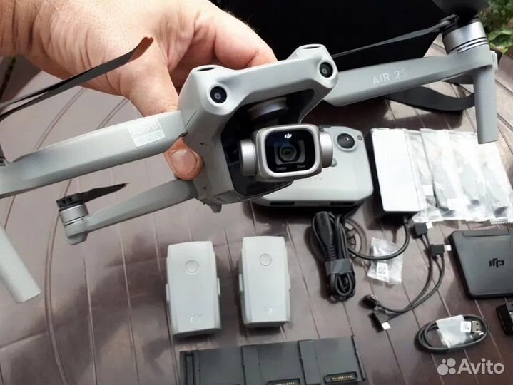 Квадрокоптер DJI Mavic Air2s fly more combo