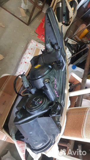 Фара mazda мпв lw