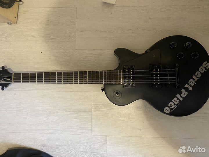 Гитара Epiphone les paul Gothic Satin
