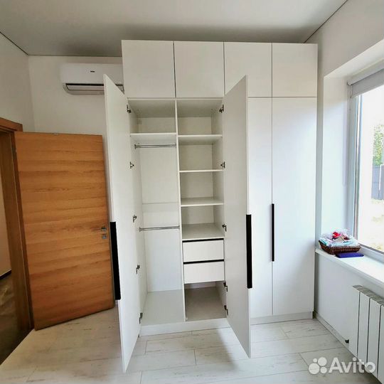 Шкаф распашной с фрезеровкой