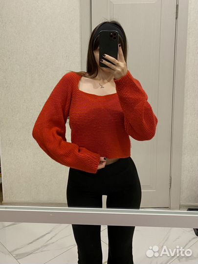 Красный свитер reserved XS