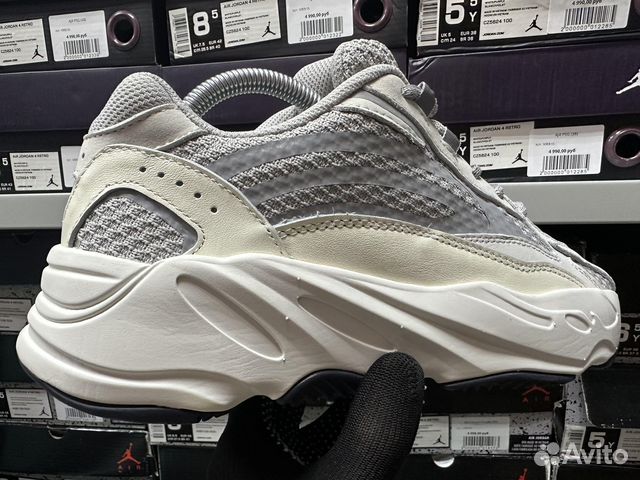 Кроссовки Adidas Yeezy Boost 700 