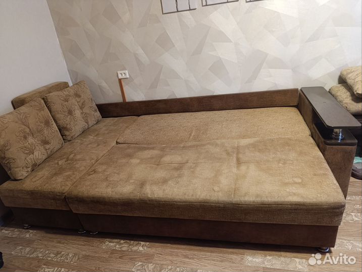 Угловой диван бу