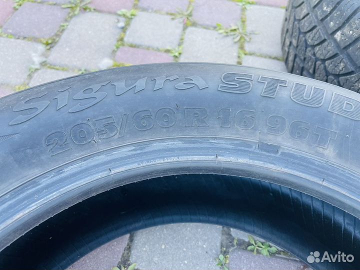 Tigar Sigura Stud 205/60 R16