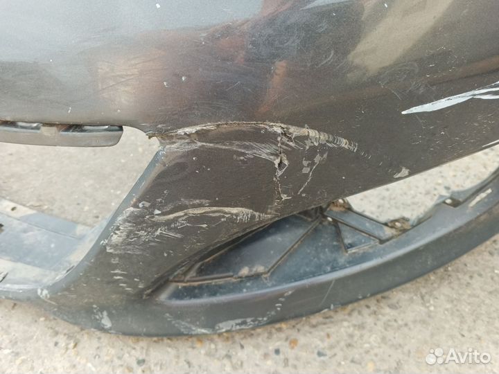 Передний бампер Opel Astra j