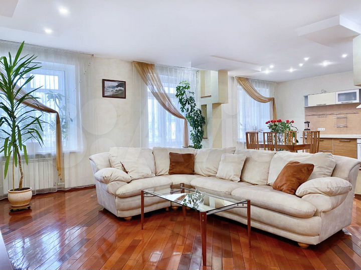 5-к. квартира, 205 м², 3/4 эт.