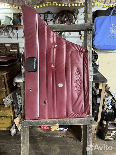 Дверные карты ваз 2106 (малиновые)