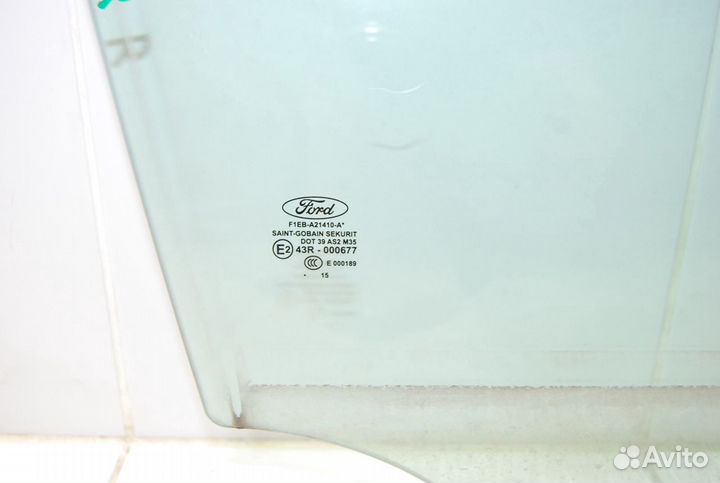 Стекло переднее правое Ford Focus 3 2011-2020