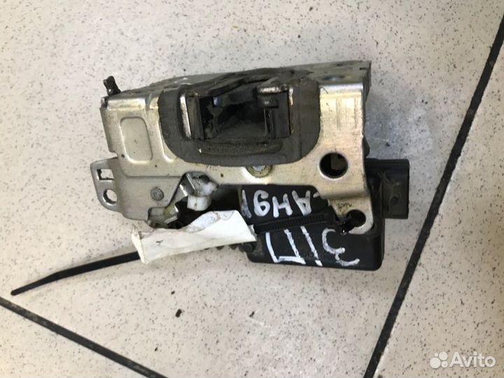 Замок дверной задний правый Renault Sandero 1 2011