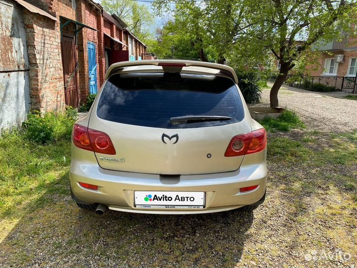 Mazda 3 1.6 МТ, 2005, 217 710 км