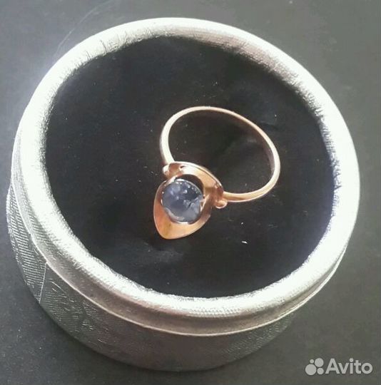 Кольцо золотое с александритом