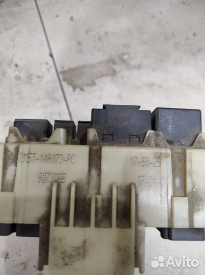 Focus 1 2001 г Блок предохранителей салона б/у