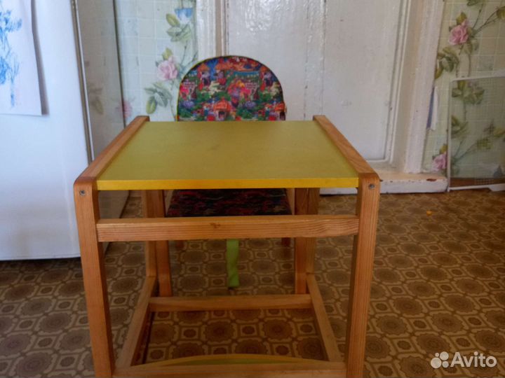Стульчик для кормления