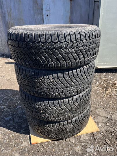 Gislaved Nord Frost 200 205/55 R16 94T