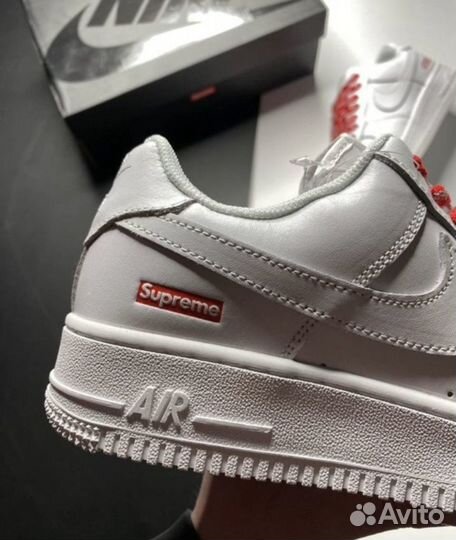 Nike Air Force 1 Low x Supreme