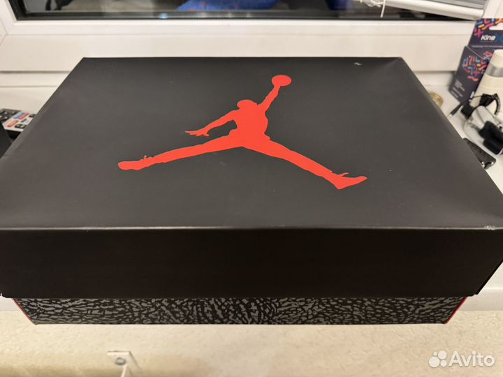 Nike air jordan 3 retro black cement