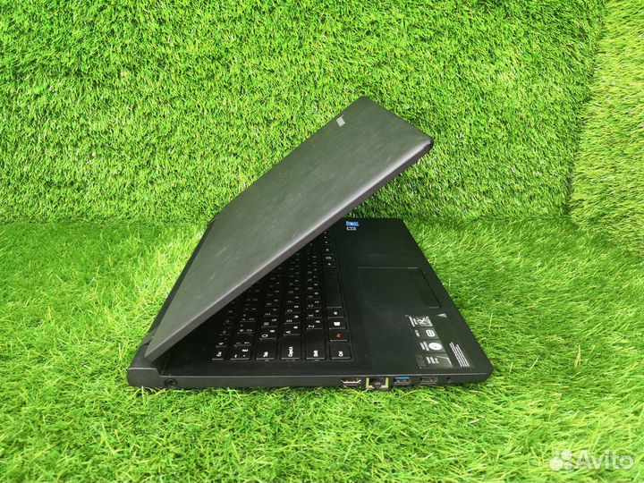 Ноутбук для офиса и учёбы в хорошем состоянии