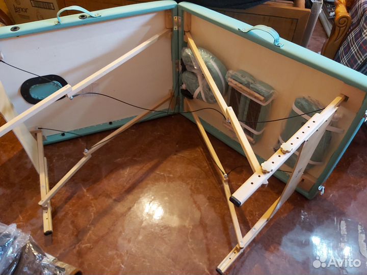 Новый массажный стол складной с вырезом