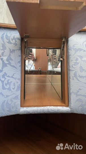 Большой угловой диван