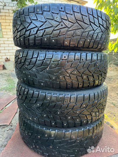 Dunlop SP Winter Ice 02 195/65 R15 95T