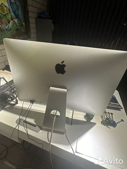 Apple iMac (Retina 5K, 27 дюйм., 2015г.)