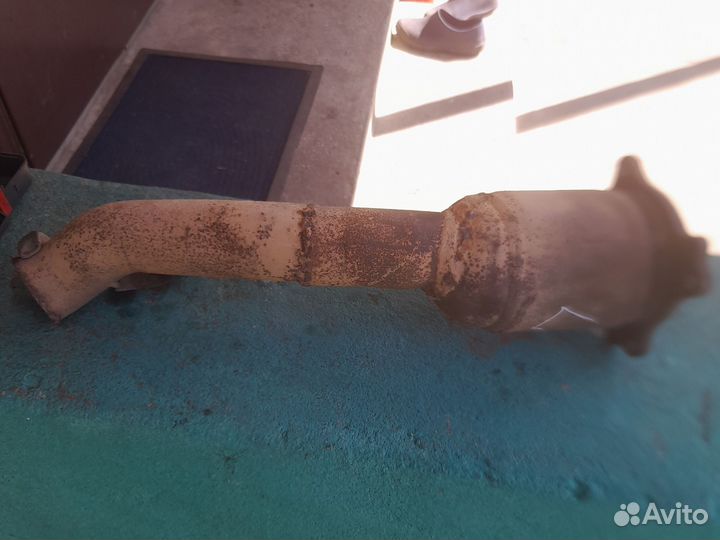 Приемная труба ауди 2,7 битурбо лев