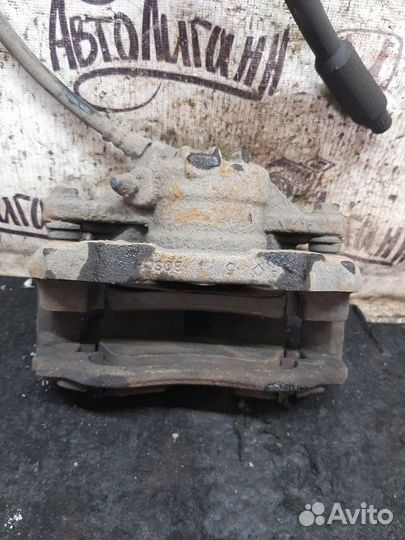 Суппорт передний левый Citroen C3 EP3 2011