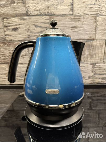 Чайник электрический delonghi