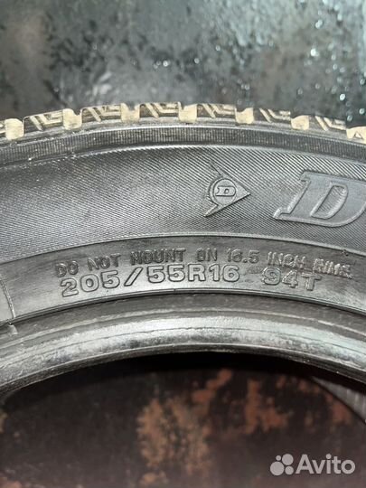 Dunlop SP Winter Ice 01 205/55 R16 94T