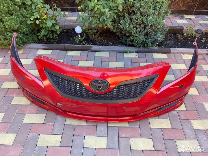 Оригинальный передний бампер камри 40