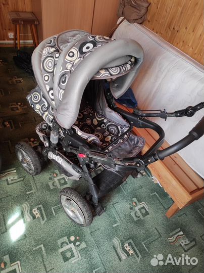 Детская коляскя riko