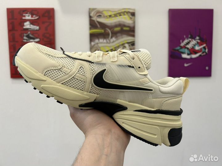 Кроссовки Nike V2K Run