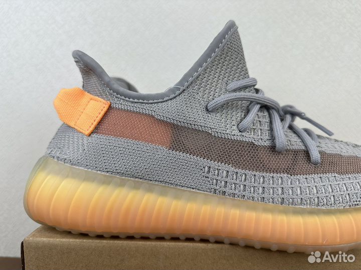 Кроссовки Adidas Yeezy 350. Размеры 42,43,44,45