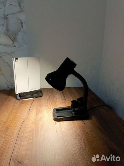 Лампа настольная