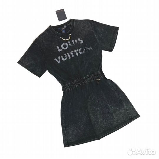 Костюм Louis Vuitton