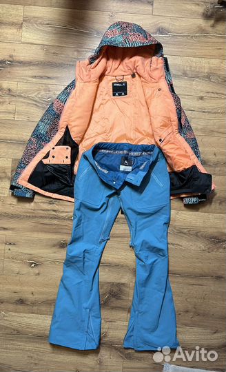 Горнолыжный костюм женский