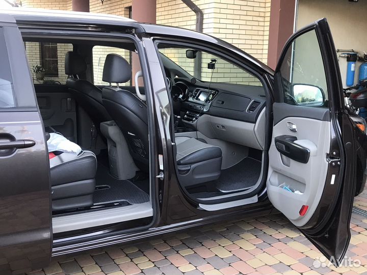 Kia Carnival 3.3 AT, 2017, 115 000 км