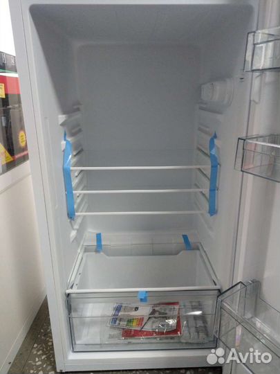 Холодильник новый