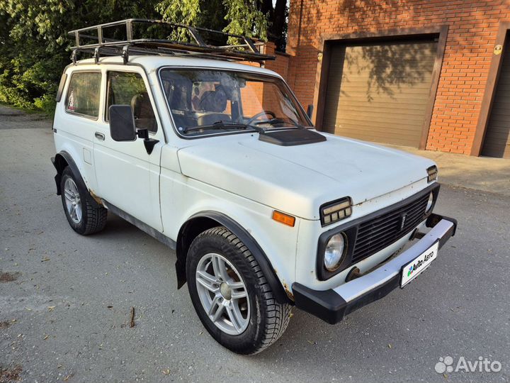 LADA 4x4 (Нива) 1.7 МТ, 2004, 100 000 км